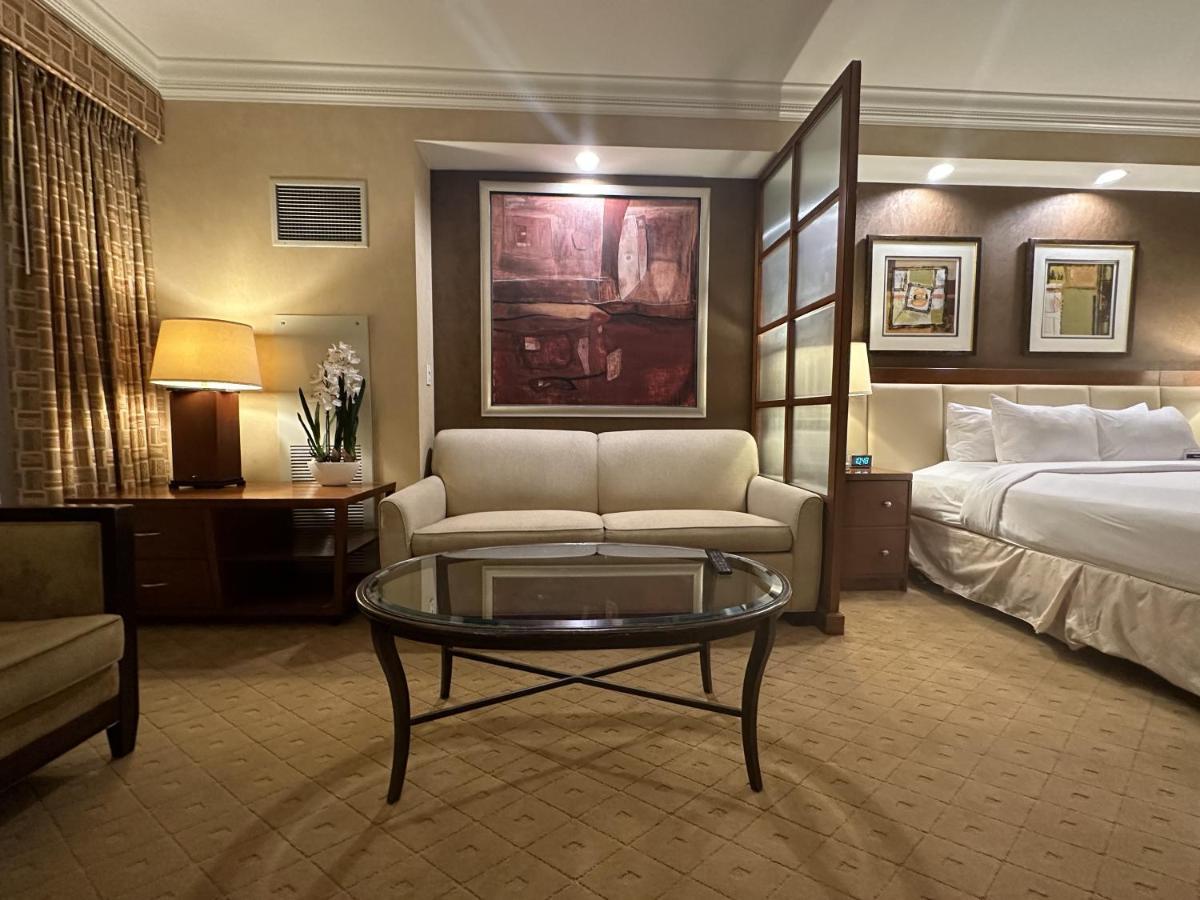 Mgm Signature Deluxe Balcony Strip View Suite Las Vegas Dış mekan fotoğraf