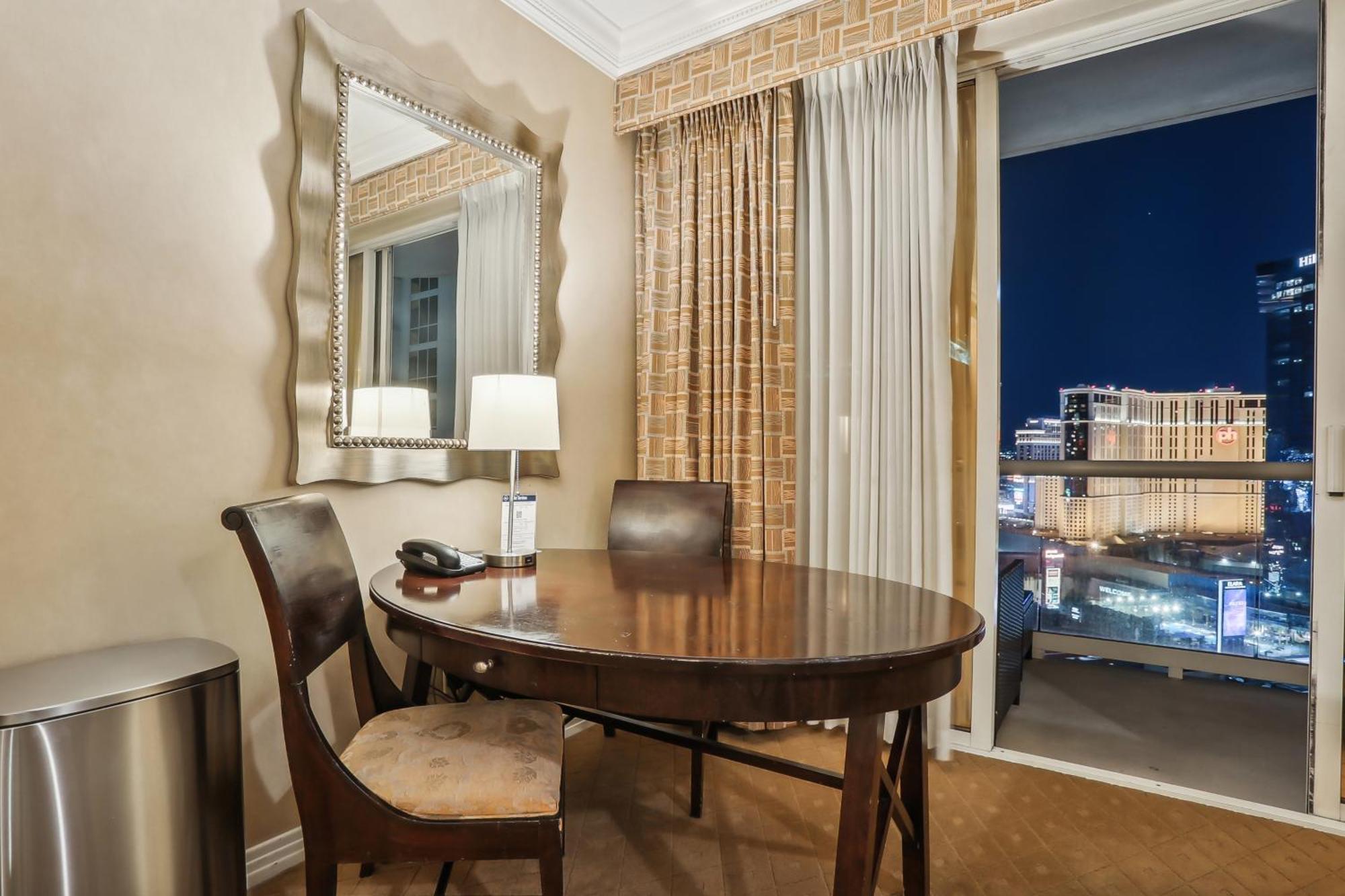 Mgm Signature Deluxe Balcony Strip View Suite Las Vegas Dış mekan fotoğraf